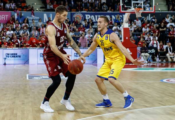 在关键战中 在关键战中