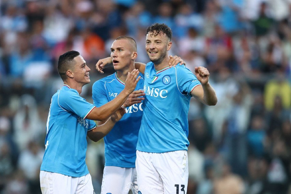 罗伯逊飙升 罗伯逊飙升